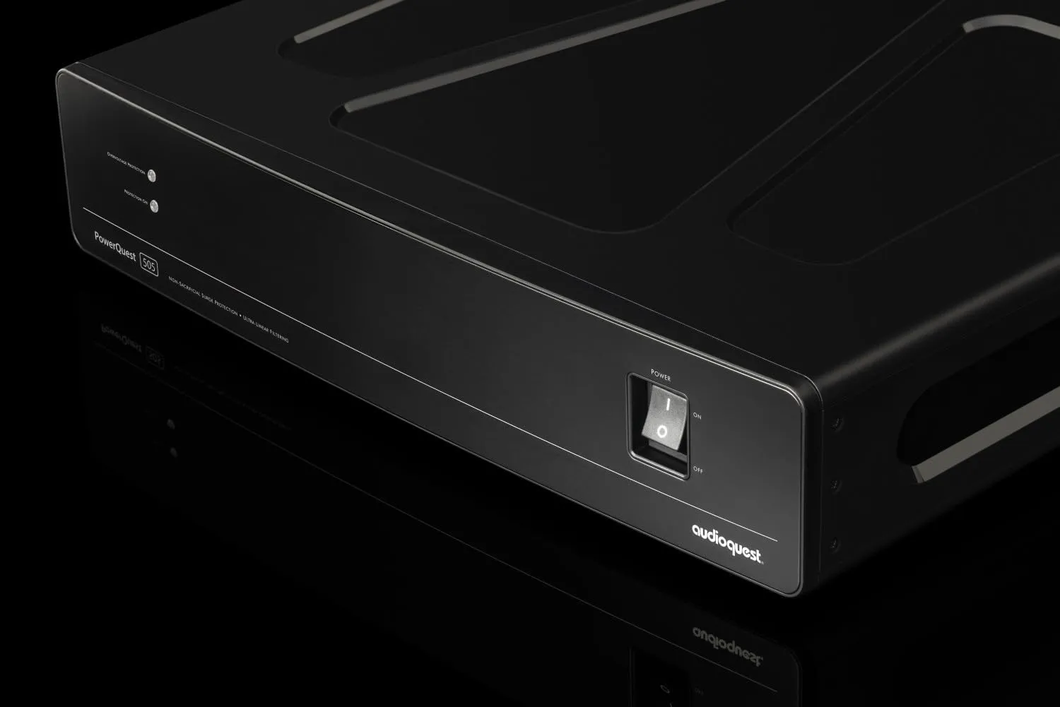 AudioQuest PowerQuest 505 12-Outlet Power Conditioner & Non-Sacrificial Surge Protector - North America