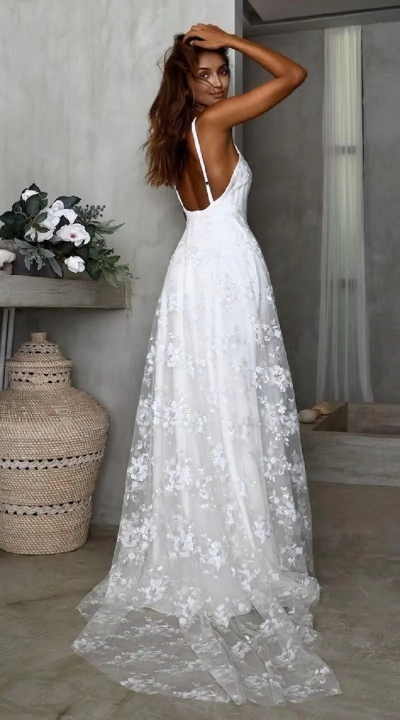 Simple Boho Wedding Dresses for Bride 2024 Mermaid Lace Spaghetti Straps V Neck Beach Bridal Gowns