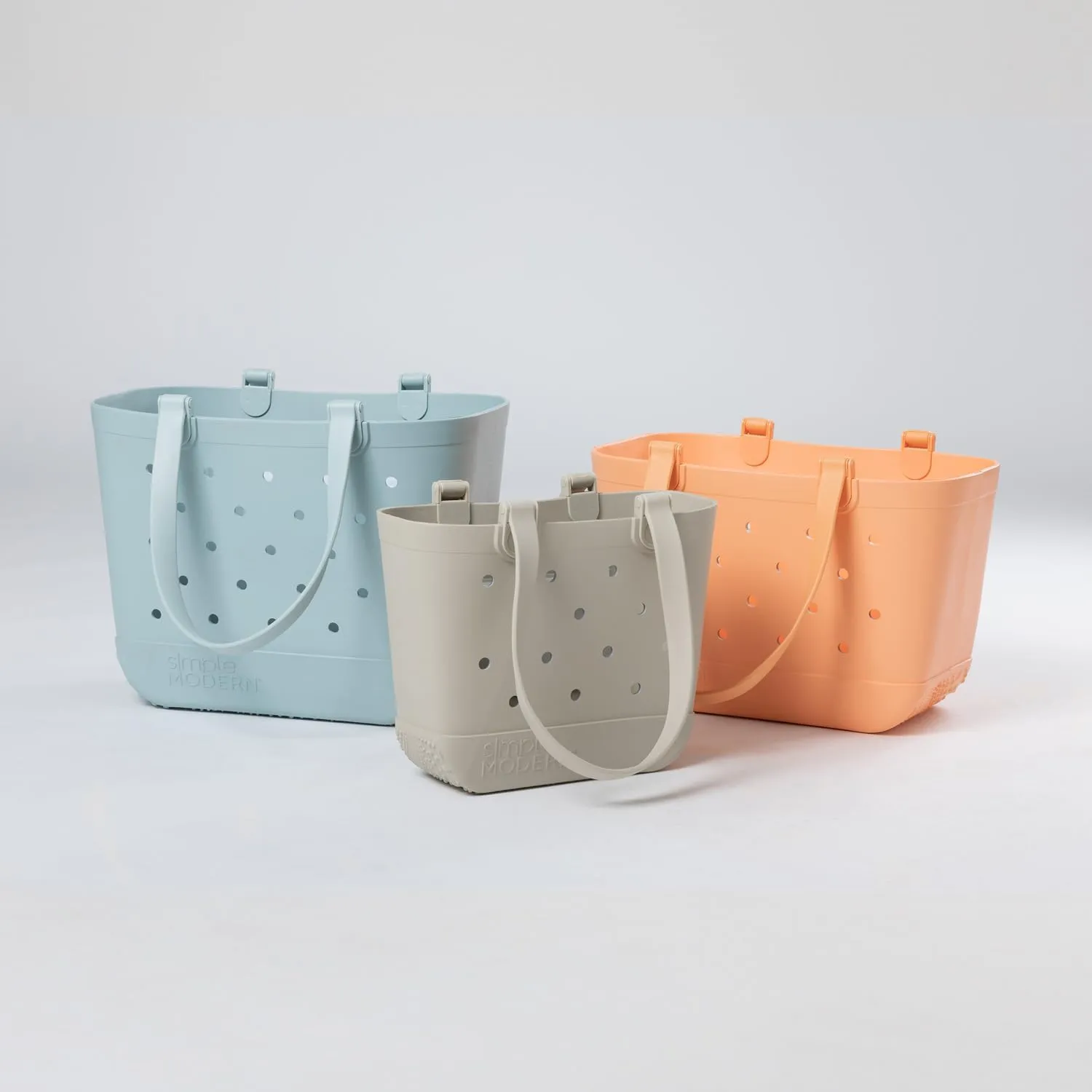 Simple Modern Extra-Large Beach Bag | Waterproof Getaway Rubber Tote with Zipper Pocket for Travel, Pool, Boat, Groceries, Sports | Supersonic Blue